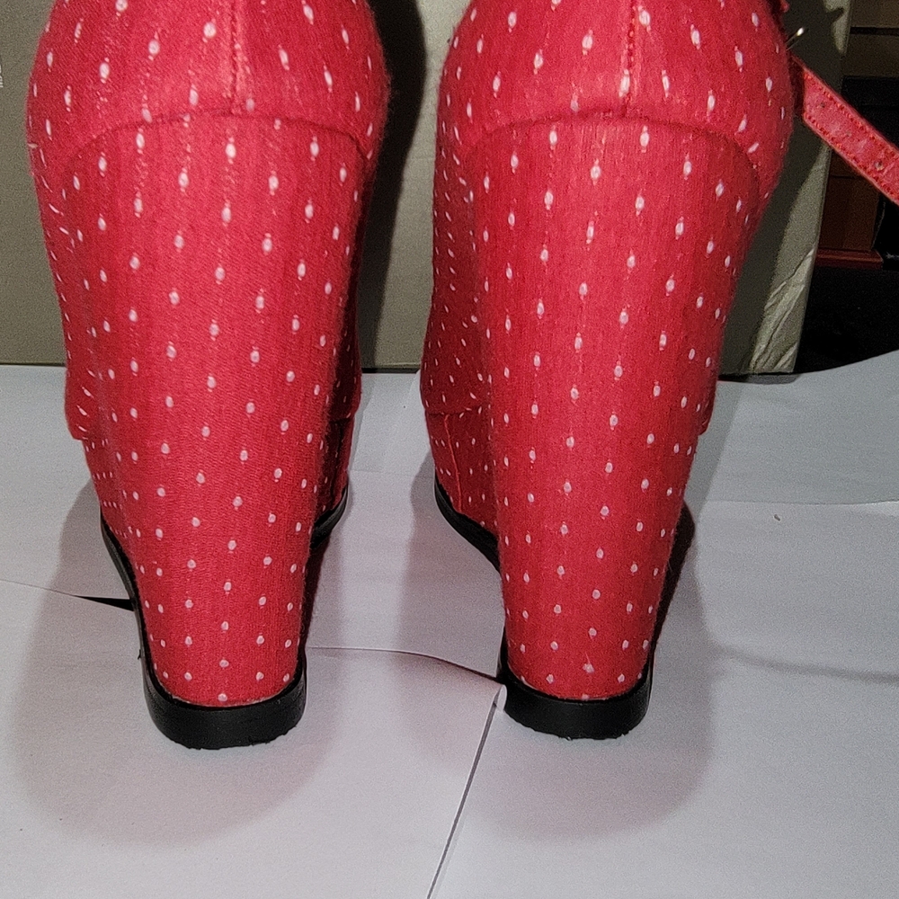Restricted Red Patterned Platform Wedges - Picture 4 of 5